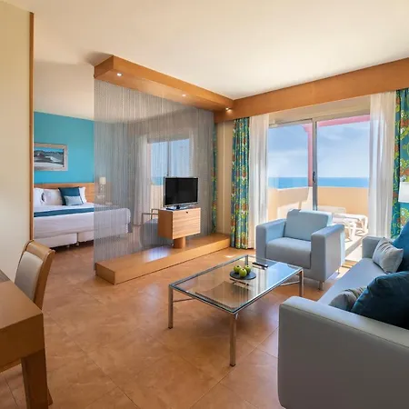 Elba Carlota & Golf 4*