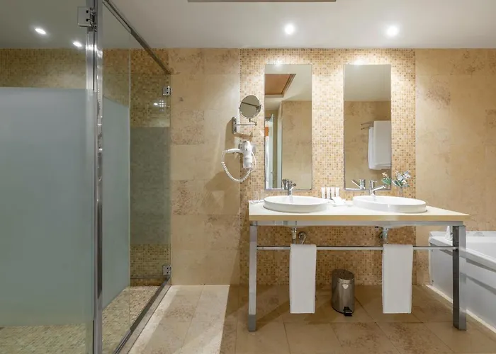 Elba Carlota & Golf Resort