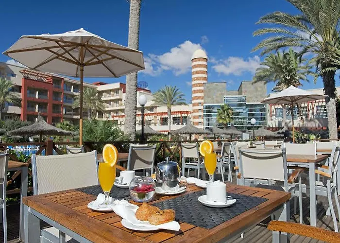 Elba Carlota & Golf 4*