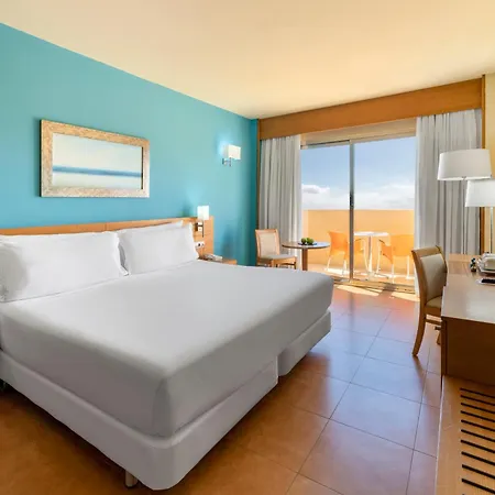 Elba Carlota & Golf منتجع