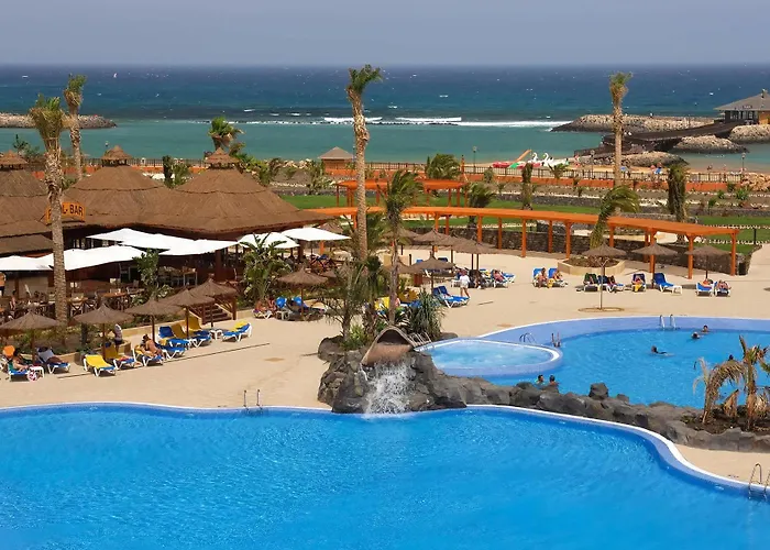 Elba Carlota & Golf 4*