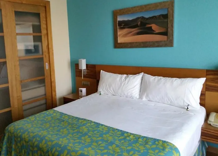 Elba Carlota & Golf Feriested 4*